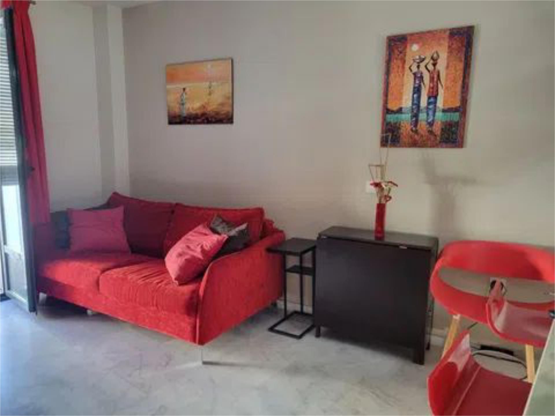 Sala de estar de Piso de alquiler en  Cádiz Capital con Balcón