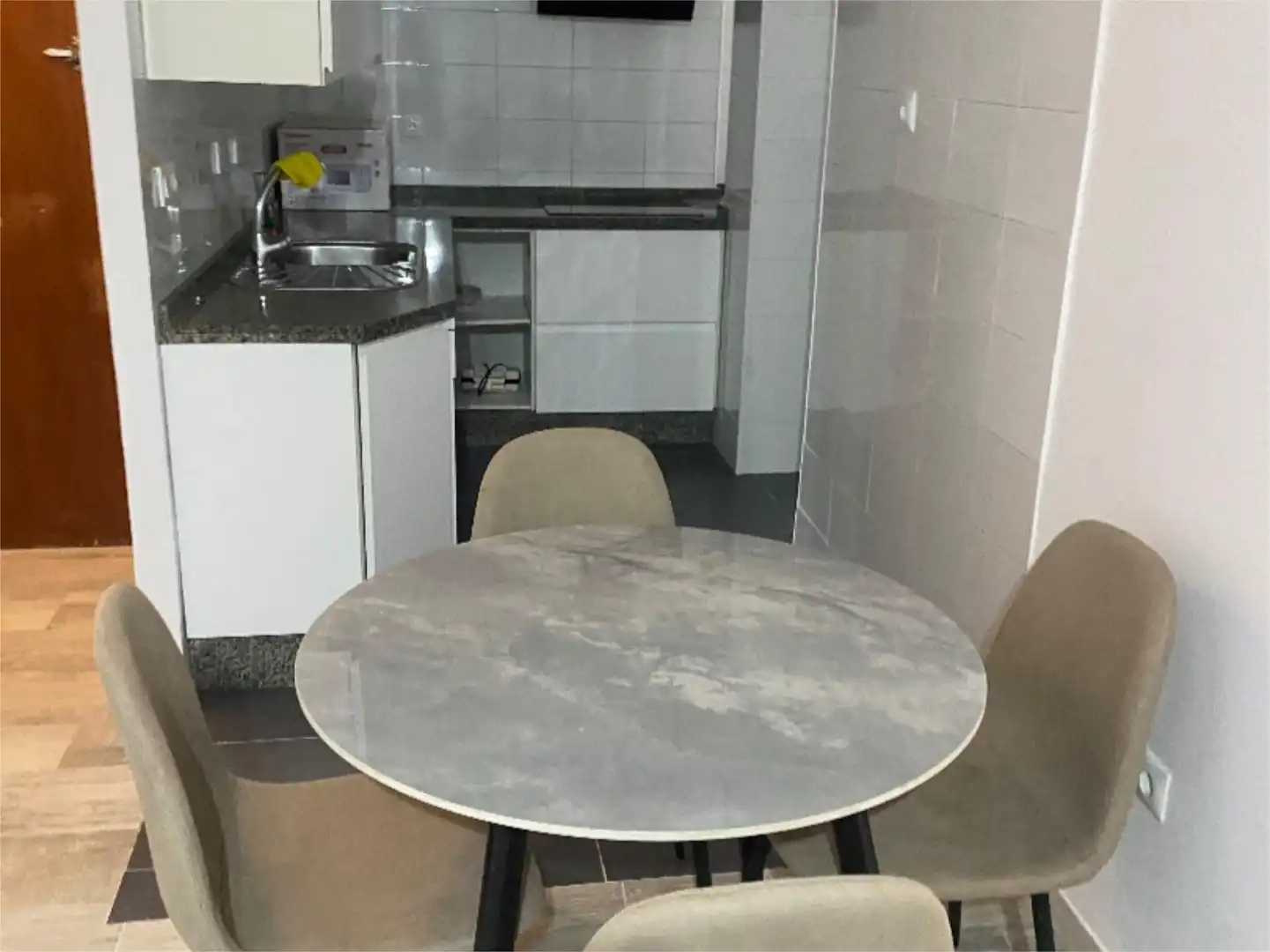 Wohnung zur Miete in Calle Primavera, 5, El Torrejón - El Cerezo Küche von Wohnung zur Miete in Sevilla Capital mit Klimaanlage
