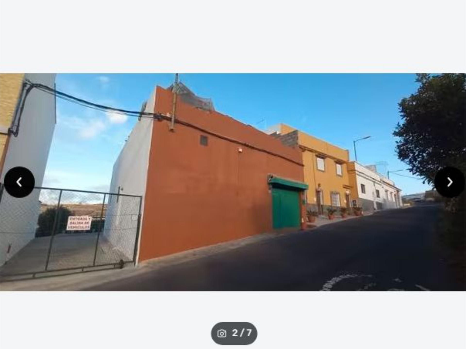 Vista exterior de Casa adosada en venta en Las Palmas de Gran Canaria con Trastero