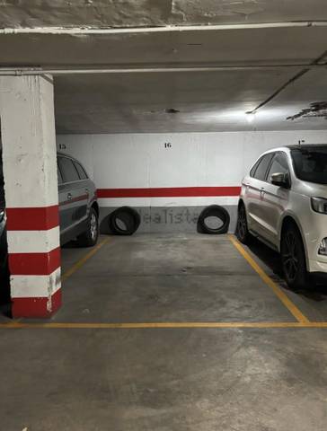 Garaje en Alquiler en Plaça de la Legió Espanyola, 4 en Exposició