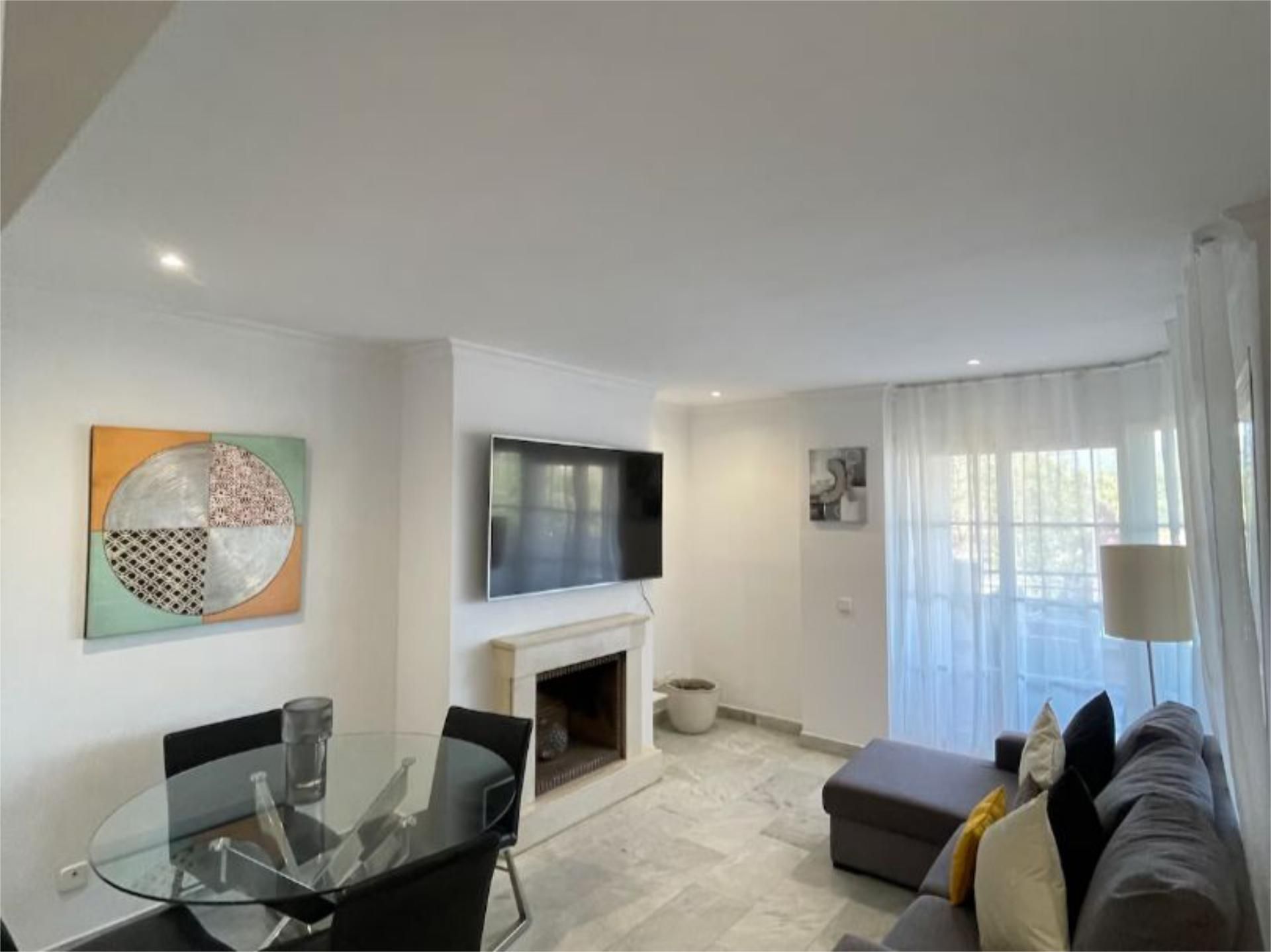 Living room of Flat to rent in Marbella  with Air Conditioner, Heating and Swimming Pool