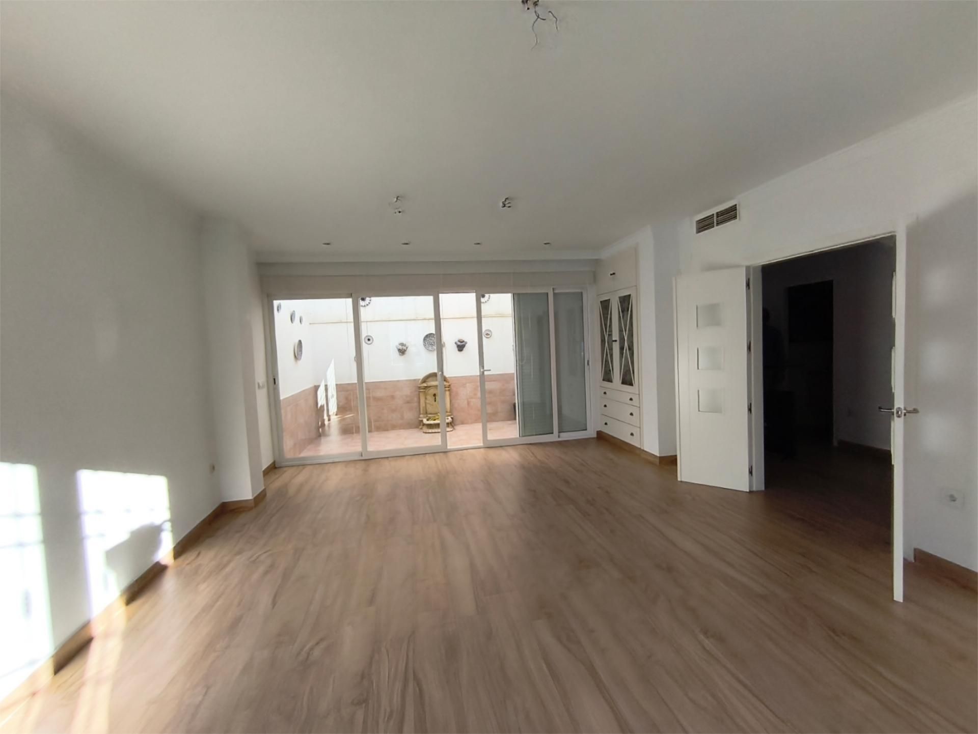 Single-family semi-detached to rent in  Córdoba Capital  with Terrace, Oven and Washing machine