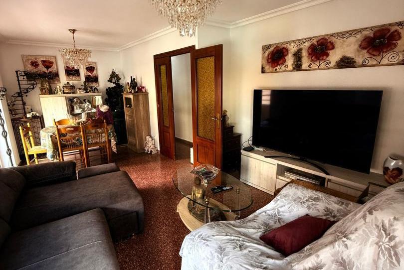 Flat for sale in Carrer Germans Navarro Caracena, 113, San Crispín, Alicante - image 1 Photo 1 of Flat for sale in Carrer Germans Navarro Caracena, 113, San Crispín, Alicante