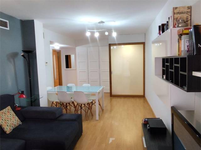 Piso en Alquiler en Costa Oteiza, 1 en Casco Antiguo