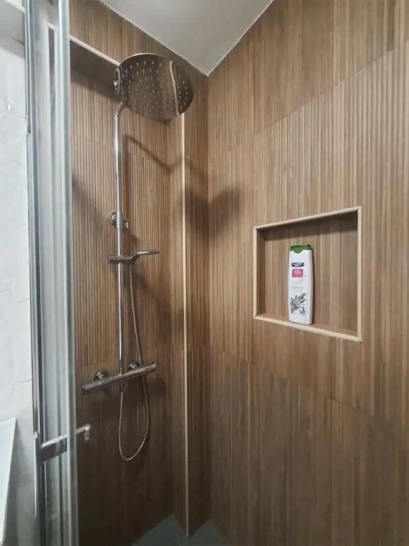 Habitació a Carrer Pintor Sorolla, 18, Playa Puerto de Sagunto Bany de Àtic per a compartir en Sagunto / Sagunt amb Aire condicionat, Parquet i Terrassa