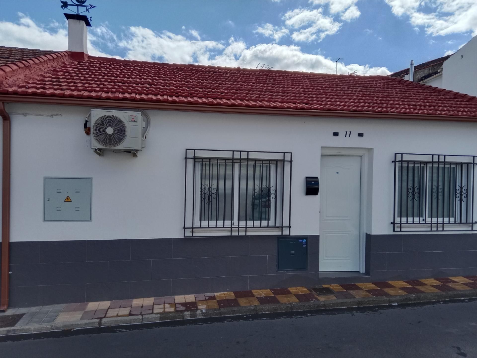 Planta baixa en venda a Calle Santo Tomás, 8, Armilla Vista exterior de Planta baixa en venda en Armilla amb Aire condicionat, Terrassa i Balcó