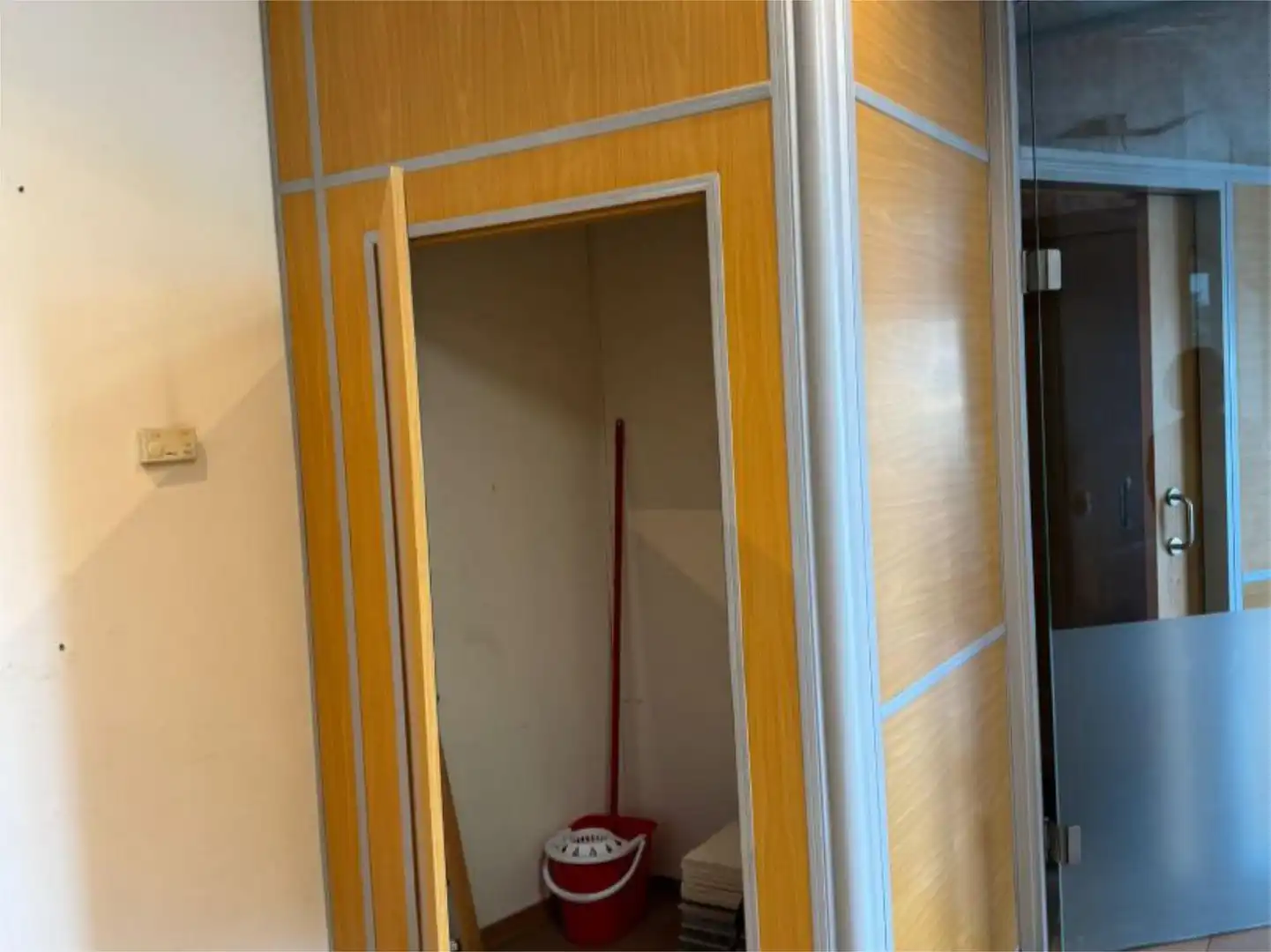 Oficina de alquiler en Camino de las Ceudas, 2, Pinar de las Rozas Habitación de Oficina de alquiler en Las Rozas de Madrid