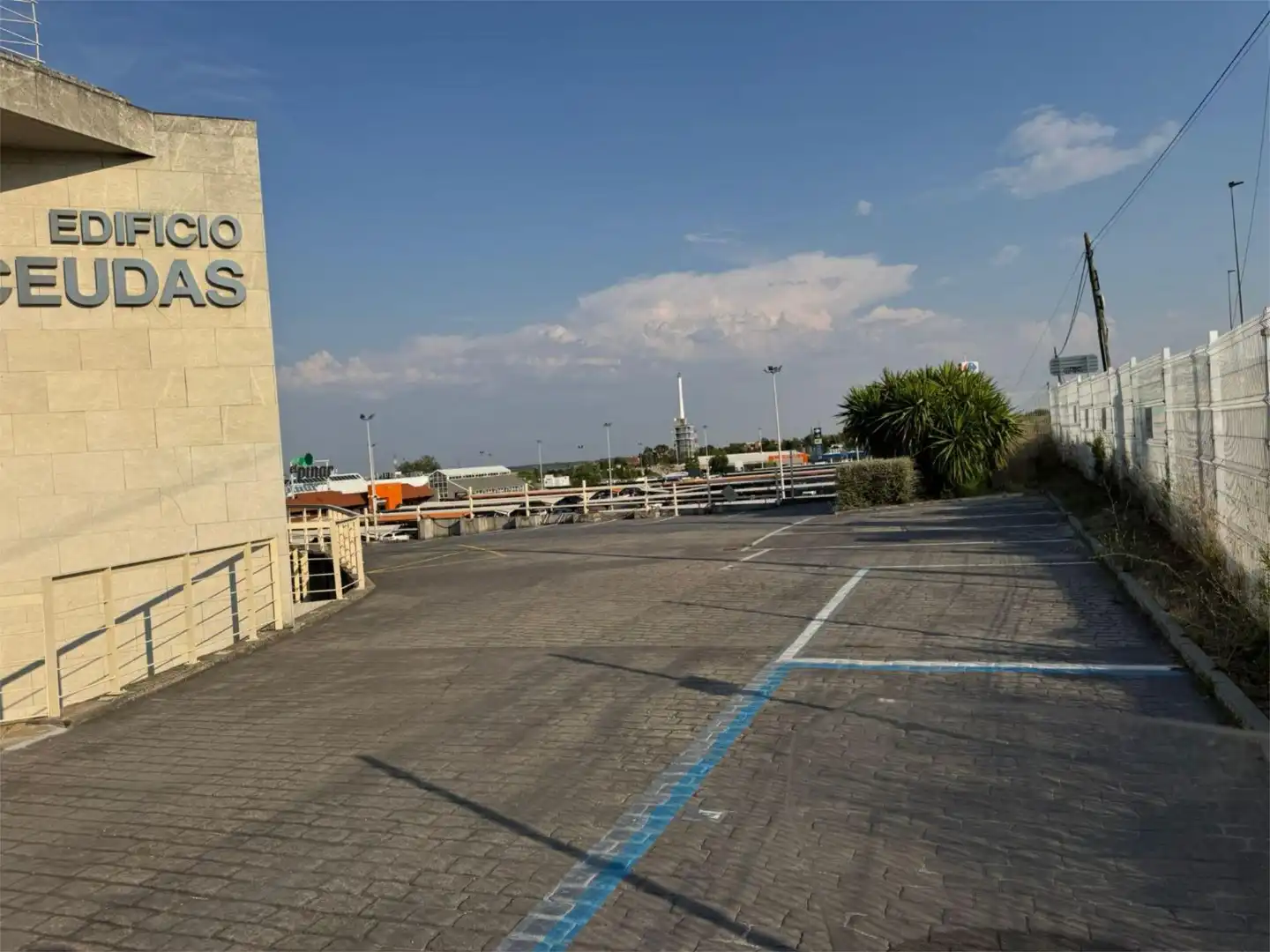 Oficina de alquiler en Camino de las Ceudas, 2, Pinar de las Rozas Parking de Oficina de alquiler en Las Rozas de Madrid