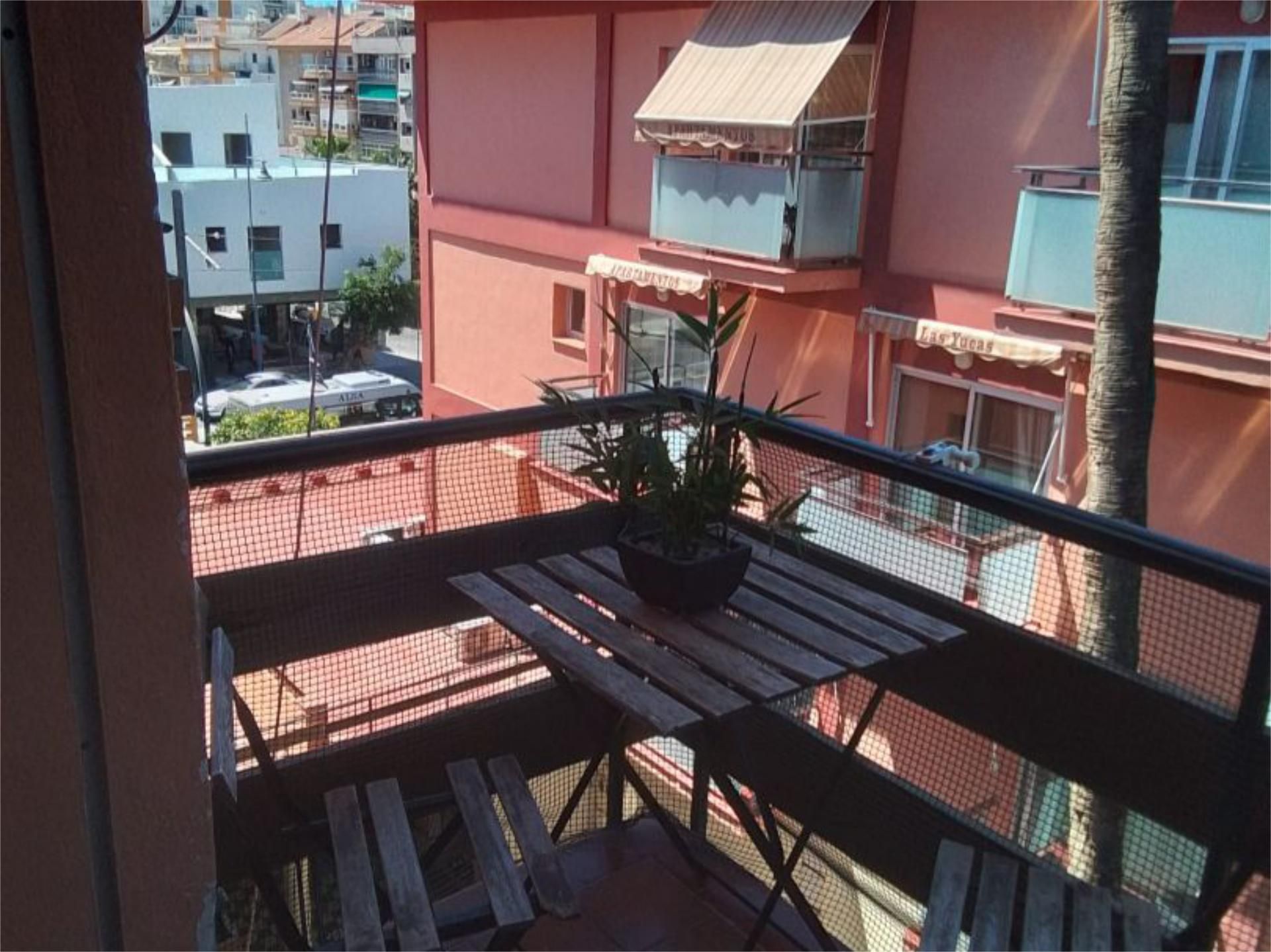 Pis de lloguer a Calle Azucena, 2, Centro Terrassa de Pis de lloguer en Vélez-Málaga amb Terrassa i Moblat