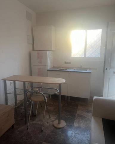 Apartamento en Alquiler en Calle Estornino, 1 en Centro - Doña Mercedes