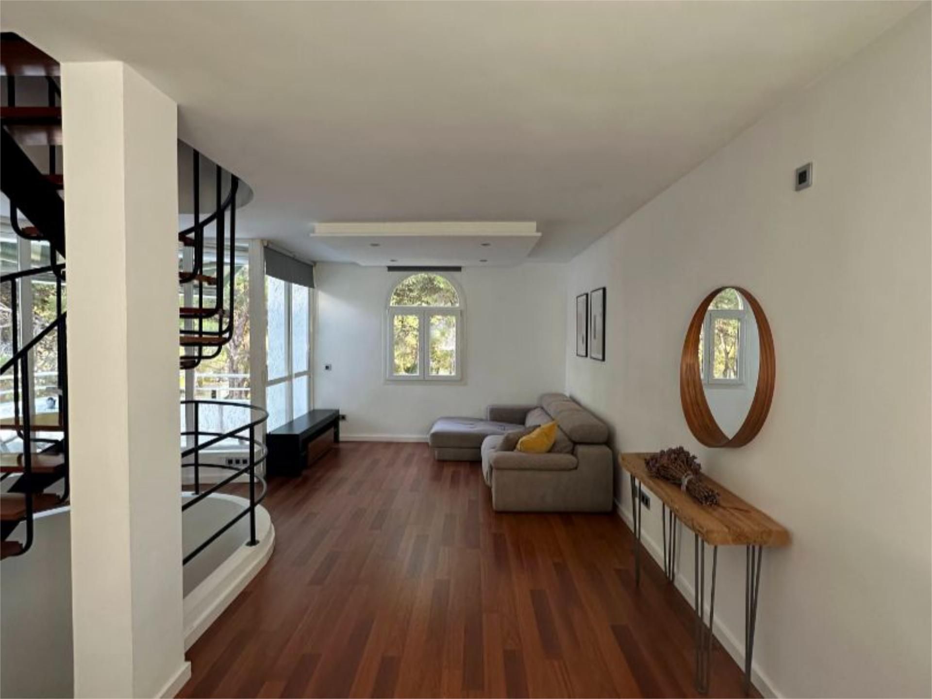 Sala d'estar de Casa adosada de lloguer en Calvià amb Aire condicionat, Calefacció i Jardí privat