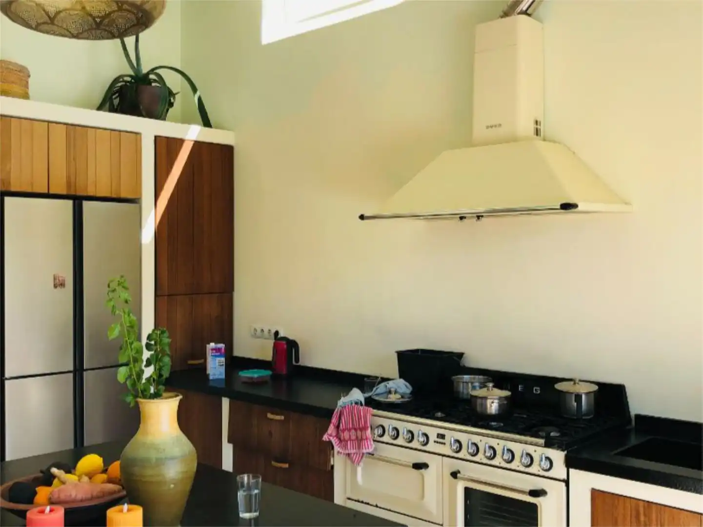 Finca rústica en venta en Sant Carles Cocina de Finca rústica en venta en Santa Eulària des Riu con Calefacción, Jardín privado y Parquet