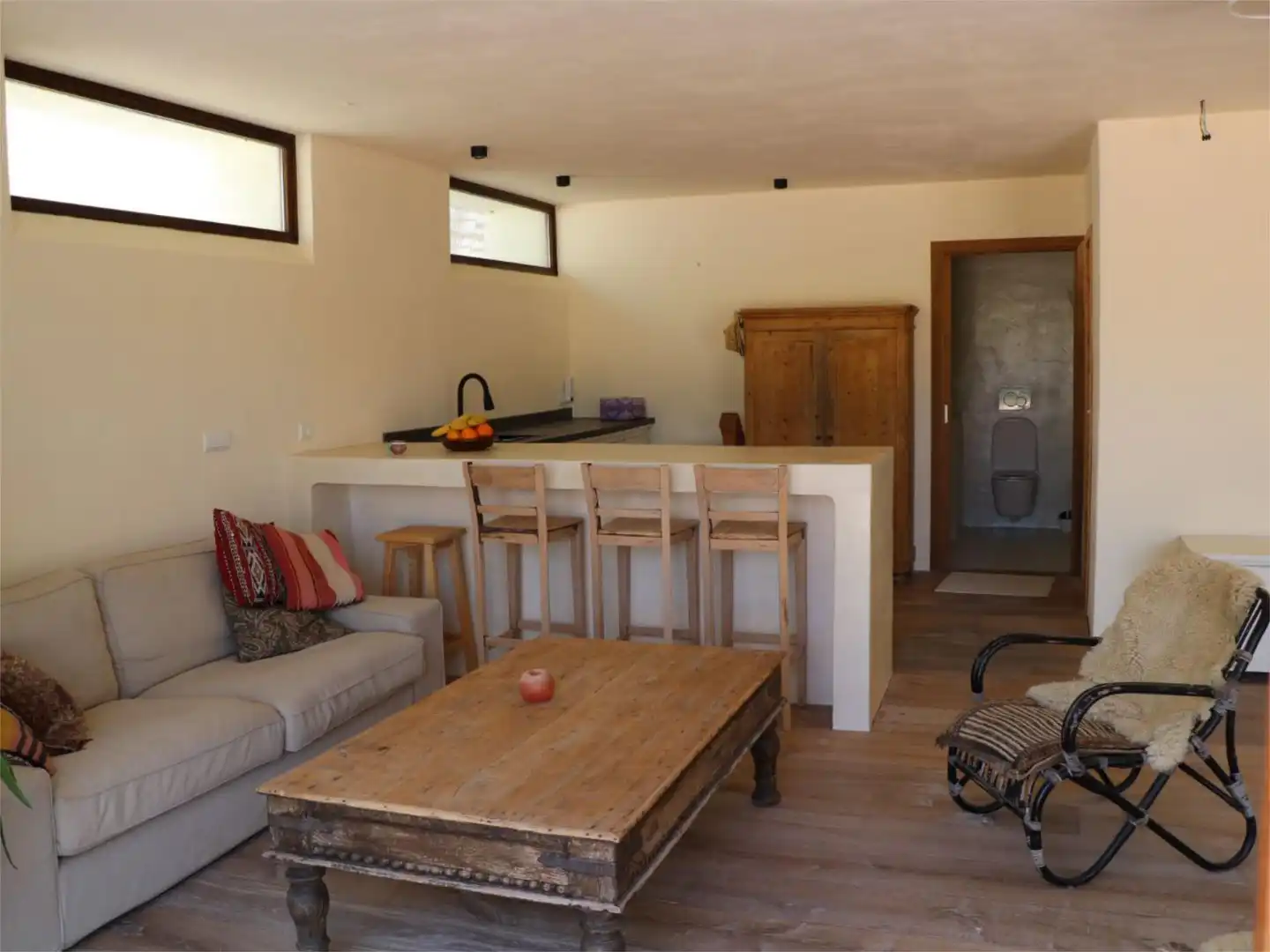 Finca rústica en venta en Sant Carles Sala de estar de Finca rústica en venta en Santa Eulària des Riu con Calefacción, Jardín privado y Parquet