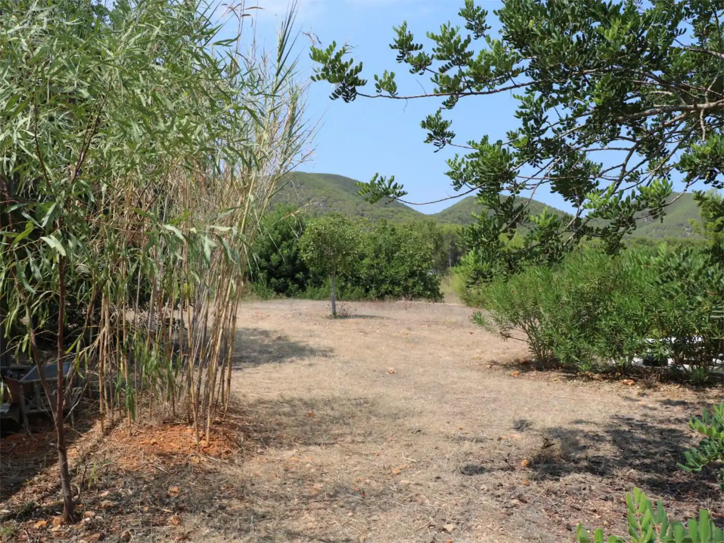 Finca rústica en venta en Sant Carles Finca rústica en venta en Santa Eulària des Riu con Calefacción, Jardín privado y Parquet