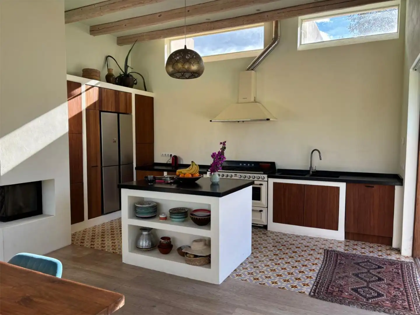 Finca rústica en venta en Sant Carles Cocina de Finca rústica en venta en Santa Eulària des Riu con Calefacción, Jardín privado y Parquet