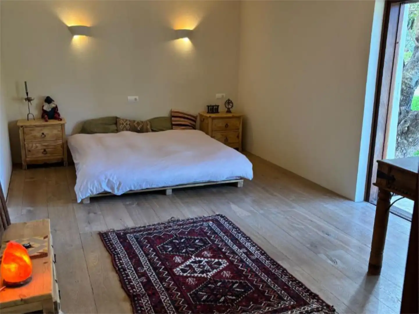 Finca rústica en venta en Sant Carles Habitación de Finca rústica en venta en Santa Eulària des Riu con Calefacción, Jardín privado y Parquet
