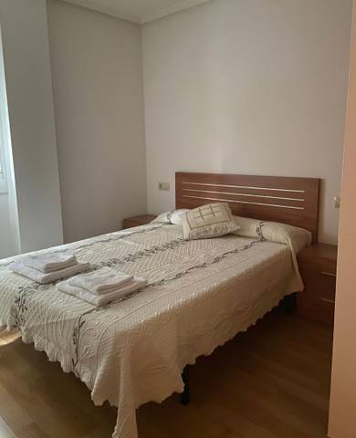 Piso en Alquiler en Avenida da Universidade, 43 en Mariñamansa