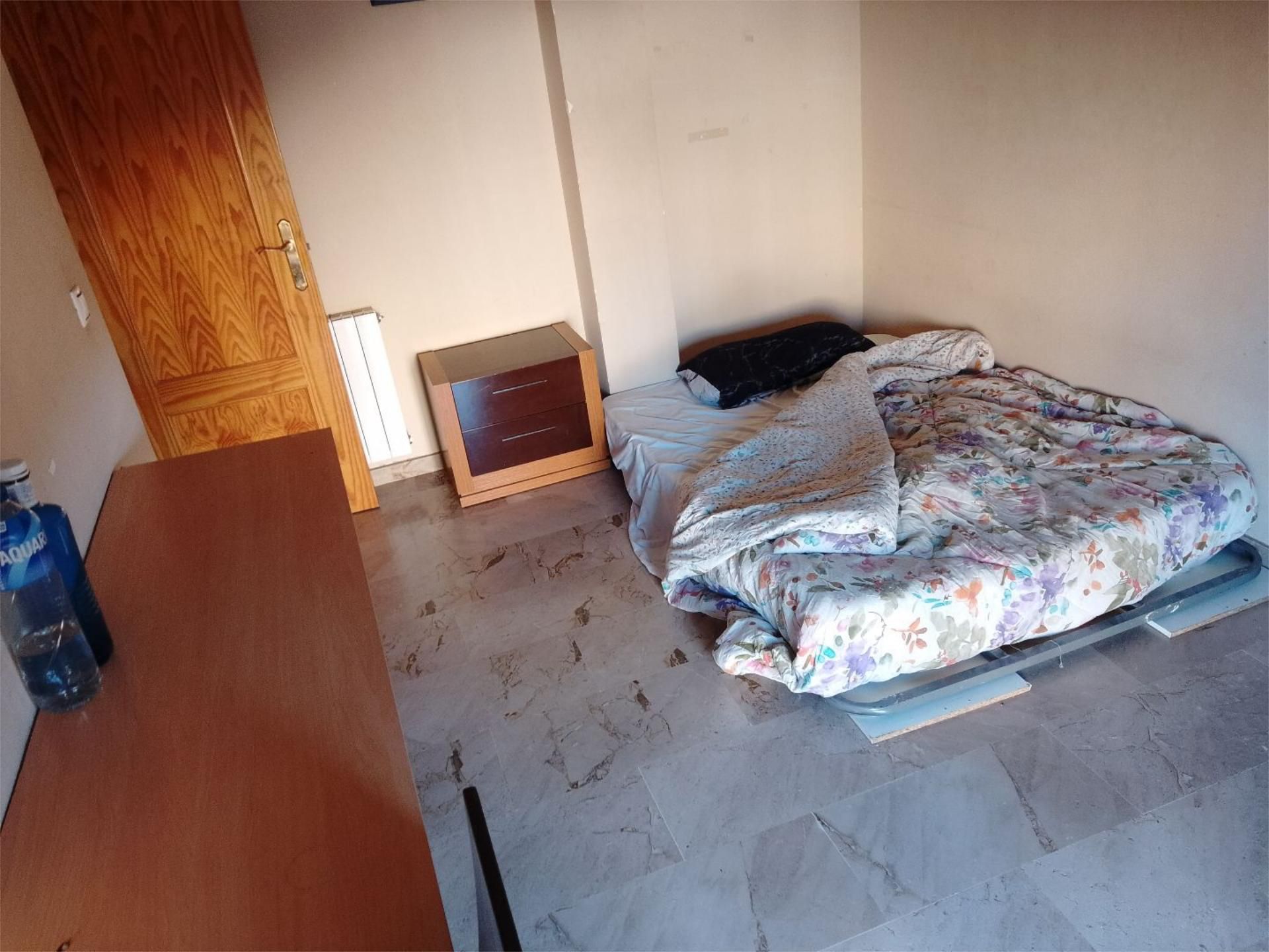 Flat to share in Calle Barcelona, 8, San Cayetano Bedroom of Flat to share in Churriana de la Vega  with Air Conditioner, Heating and Furnished