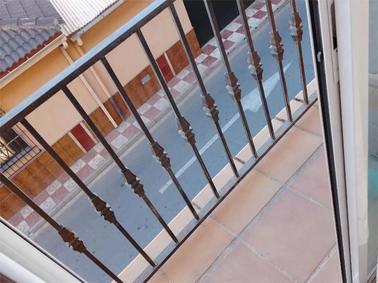 Zimmer in Calle Barcelona, 8, San Cayetano Terrasse von Wohnung zur untervermieten in Churriana de la Vega mit Klimaanlage, Heizung und Möbliert