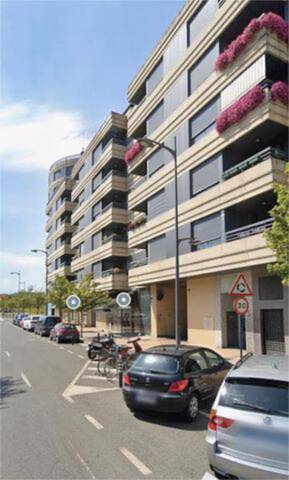 Garaje en Alquiler en Ariznabarra