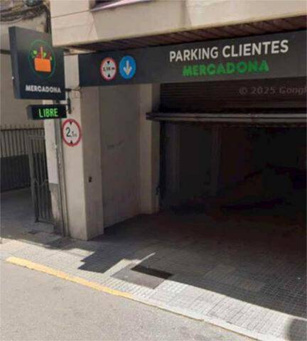 Garaje en Alquiler en Santa Catalina - Ferial