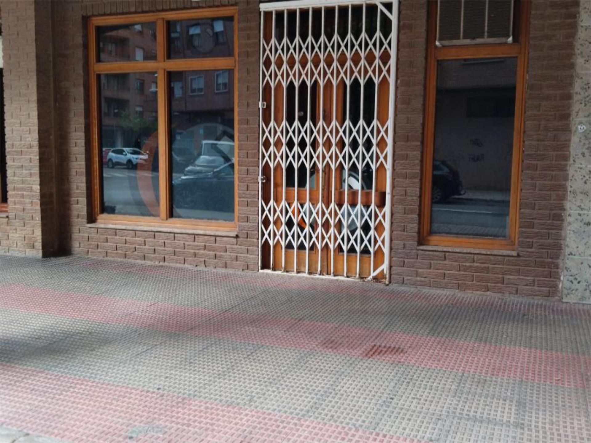 Parking de Local en venta en Calahorra con Aire acondicionado y Calefacción