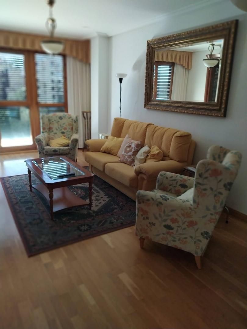 Apartment to rent in Calle Santiago Gómez Santa Cruz, 1, Polideportivos Asperon - Mariano Vicen Living room of Apartment to rent in Soria Capital   with Heating, Parquet flooring and Terrace