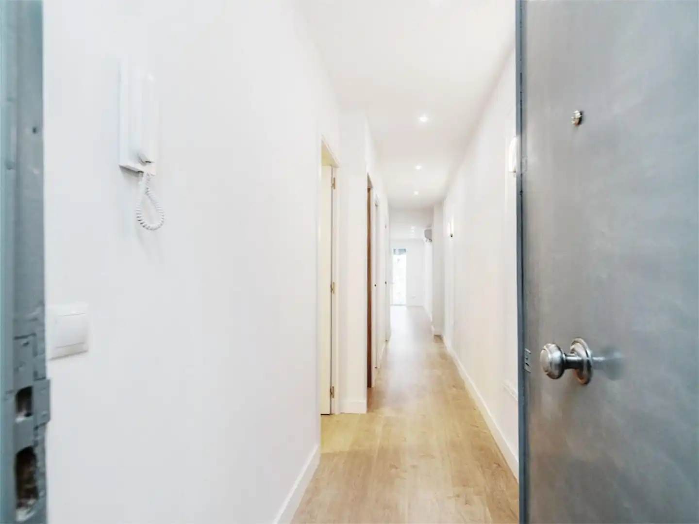 Flat for sale in Sant Josep Flat for sale in L'Hospitalet de Llobregat with Air Conditioner and Balcony
