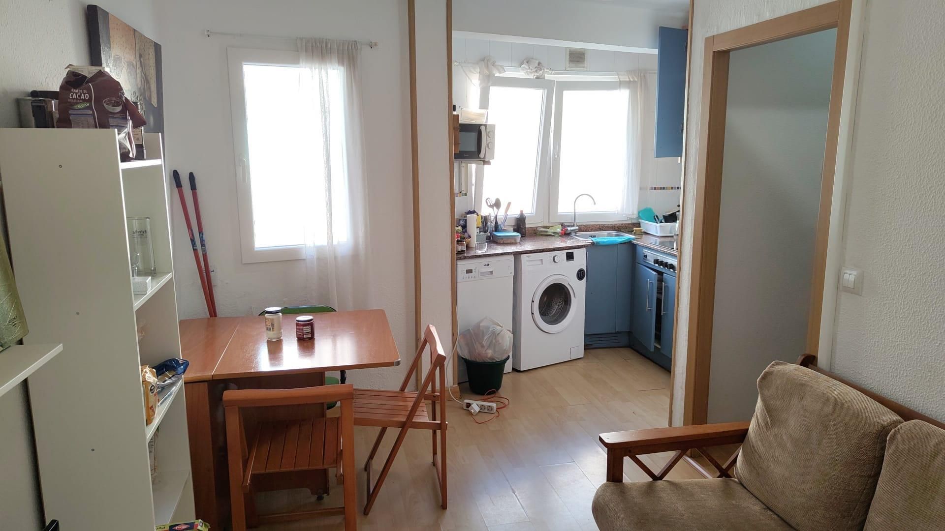 Flat to share in Calle Macías Picavea, 4, General Dávila Kitchen of Flat to share in Santander  with Furnished, Washing machine and Microwave