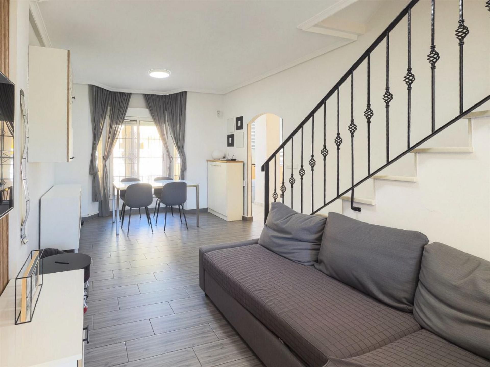 Living room of Flat for sale in Guardamar del Segura  with Air Conditioner, Terrace and Swimming Pool