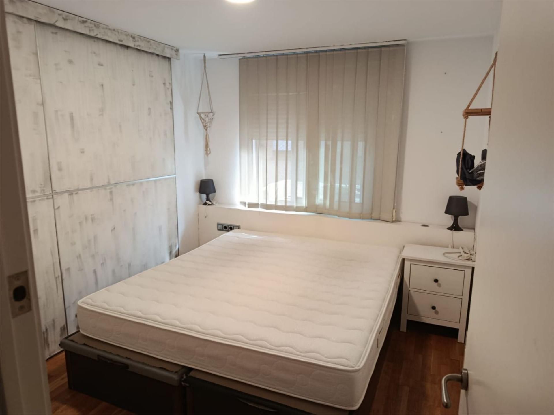 Bedroom of Flat to share in Badalona  with Air Conditioner, Heating and Parquet flooring