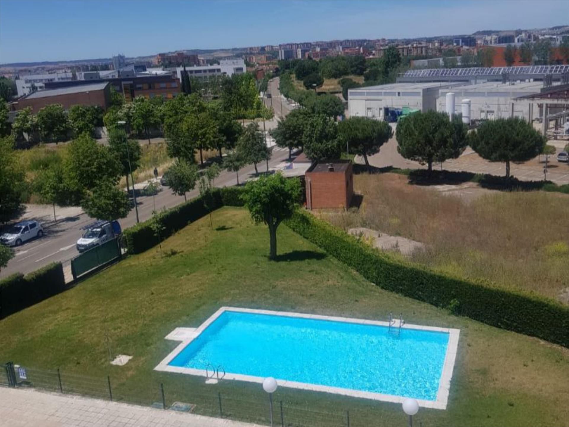 Swimming pool of Flat to rent in Valladolid Capital