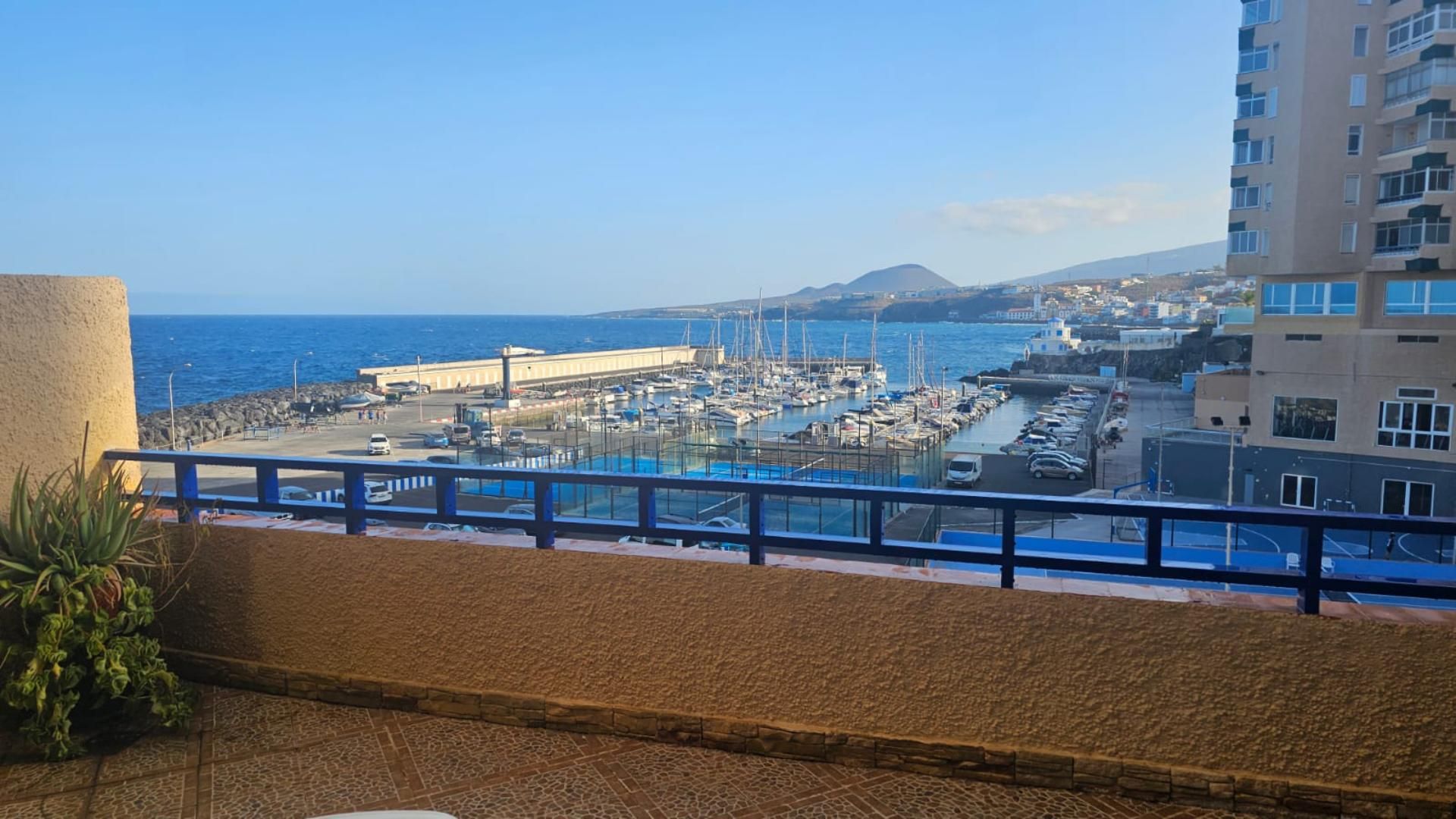 Vista exterior de Apartament en venda en Candelaria amb Terrassa, Moblat i Forn