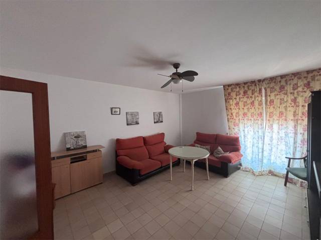 Piso en Alquiler en Avenida las Huertas, 29 en La Carolina