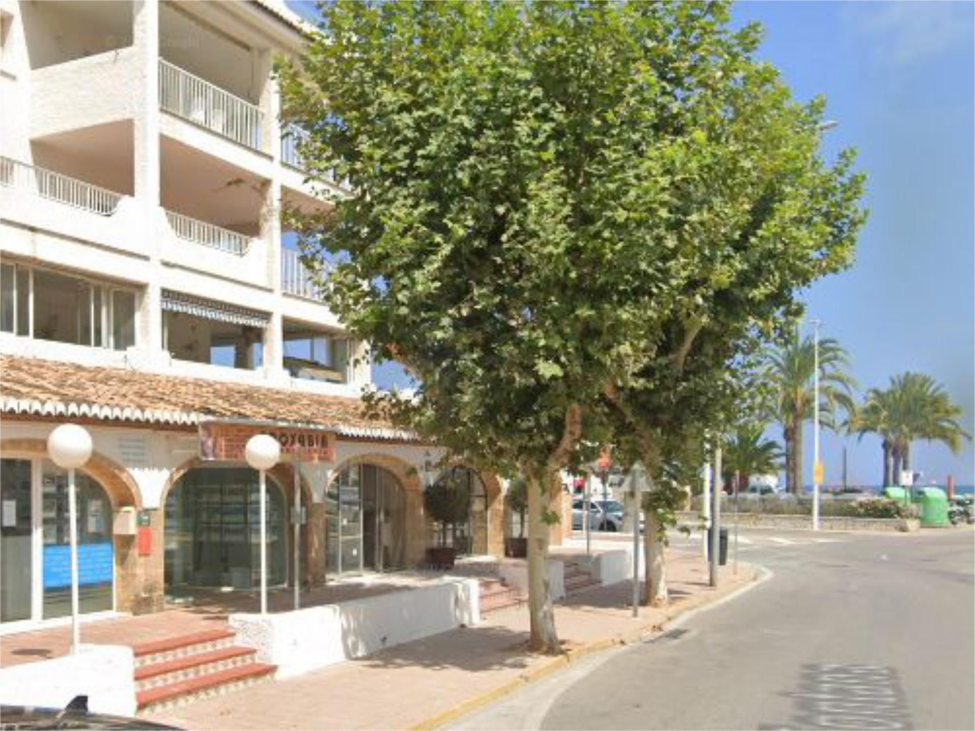 Premises for sale in Avinguda de la Fontana, 2, Montañar - El Arenal Exterior view of Premises for sale in Jávea / Xàbia  with Air Conditioner and Heating
