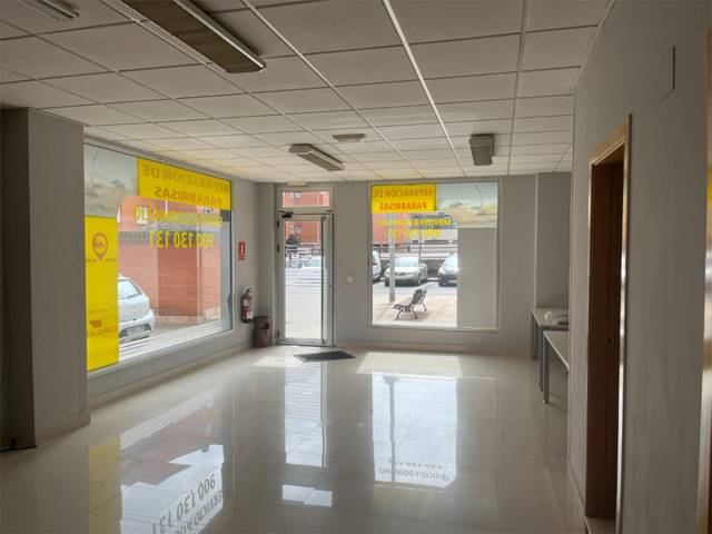 Local comercial en Alquiler en Calle Fuente la Braña, 13 en Corredoría - La Carisa - Prado de La Vega