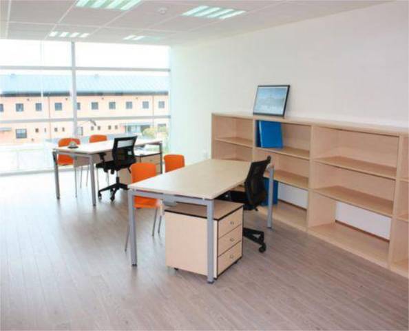 Oficina en Alquiler en Carbajosa de la Sagrada