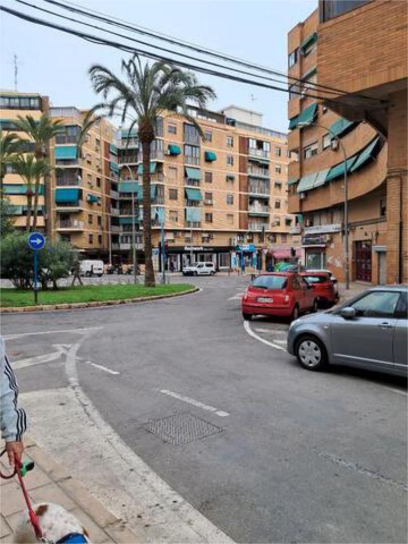 Vista exterior de Garaje de alquiler en Alicante / Alacant