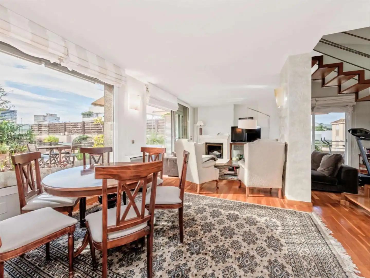 Comedor de Piso en venta en  Palma de Mallorca con Aire acondicionado, Terraza y Piscina