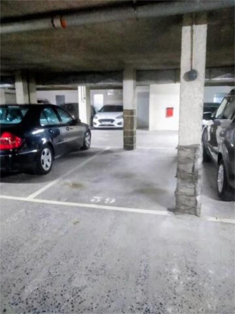 Parking of Garage to rent in Berango