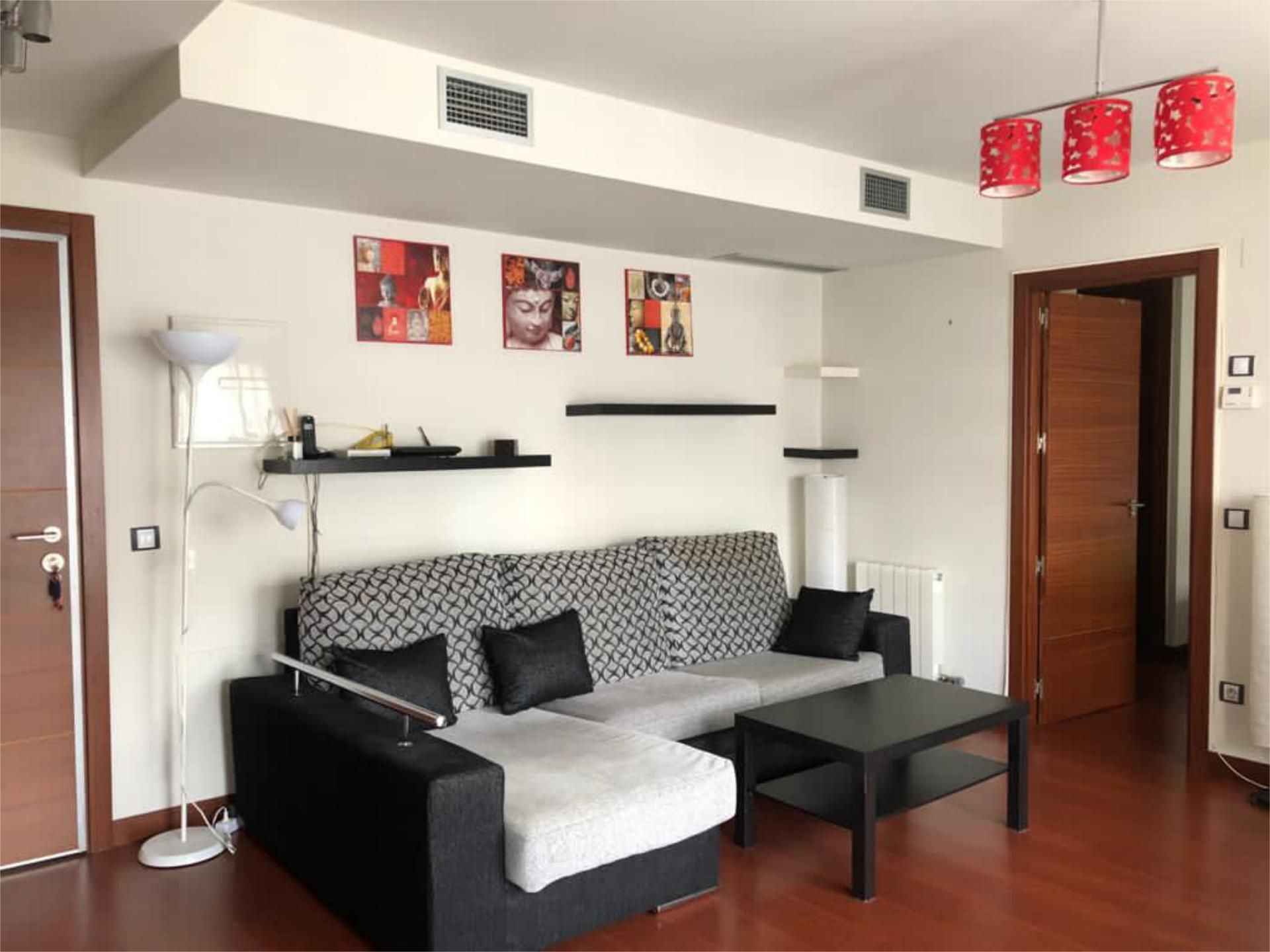 Living room of Flat to rent in  Madrid Capital  with Heating, Storage room and Swimming Pool
