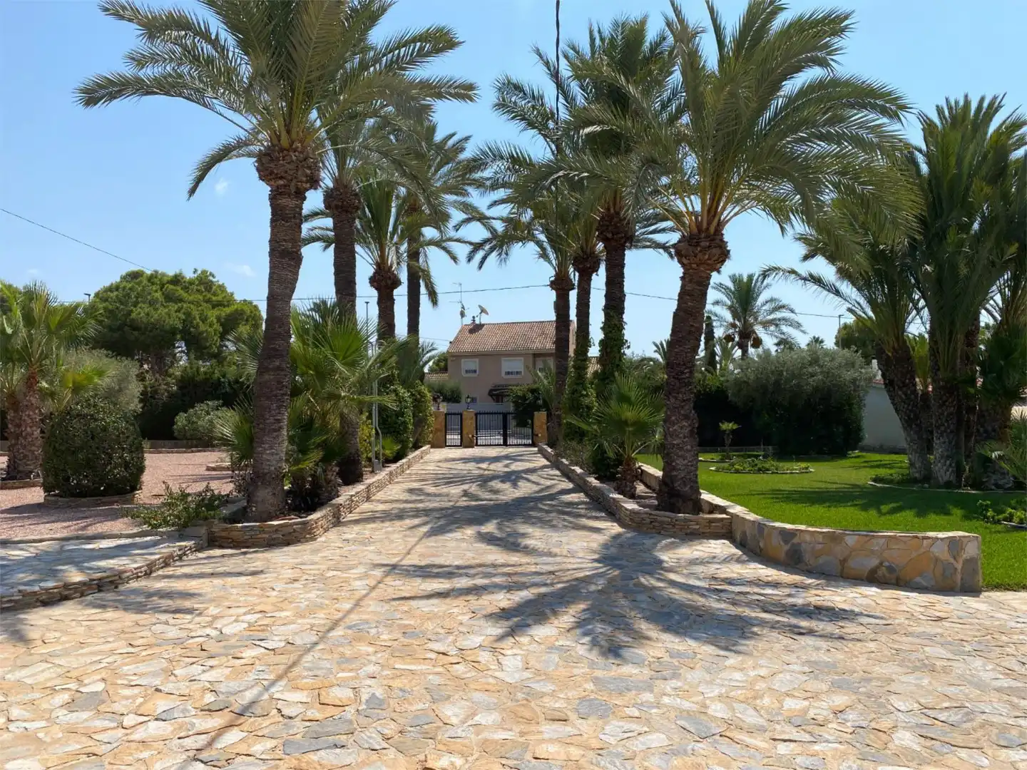 Casa o chalet en venta en Partida Els Siprerets, 15, Noroeste Vista exterior de Casa o chalet en venta en Santa Pola con Aire acondicionado, Terraza y Piscina