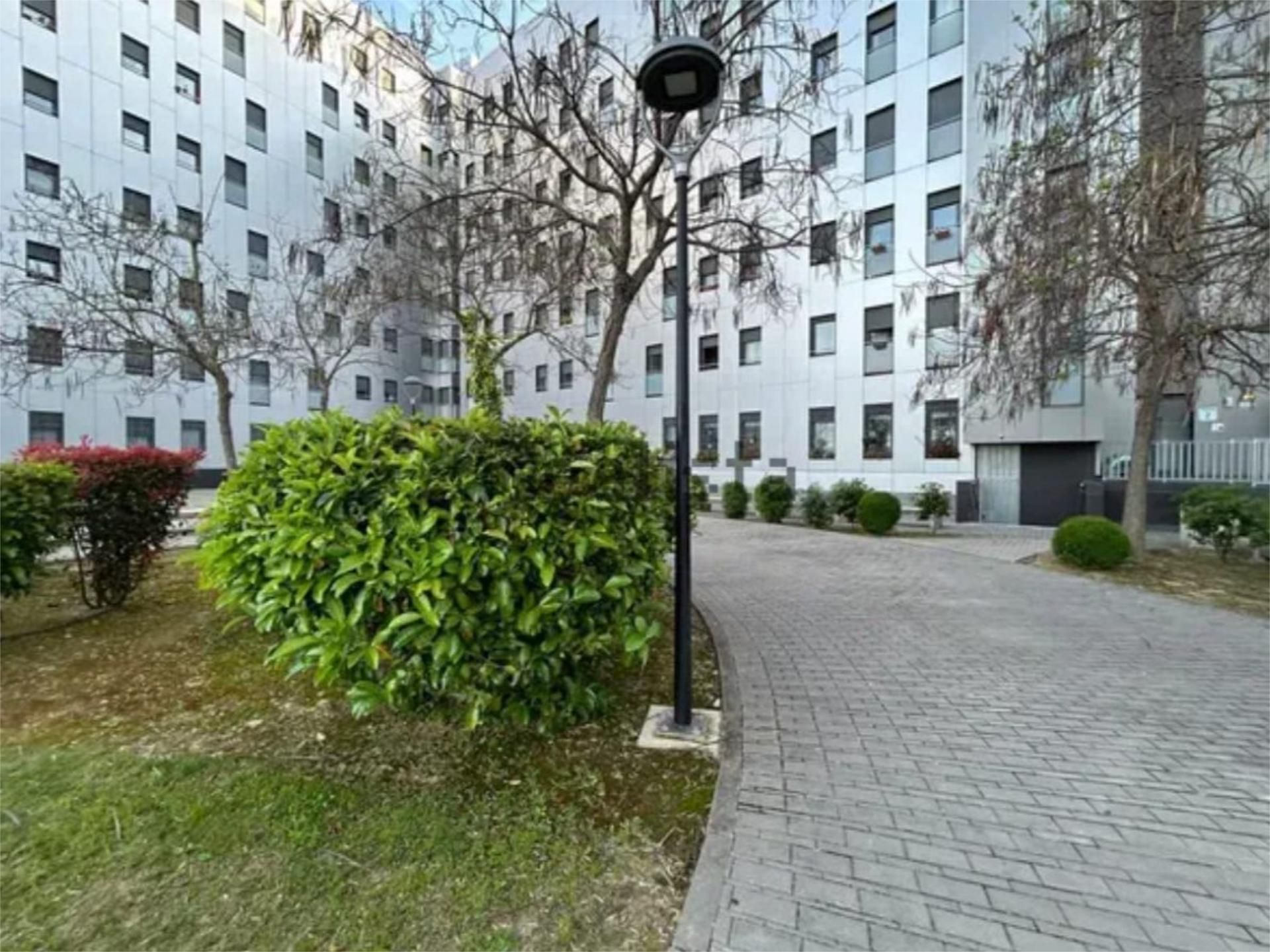 Exterior view of Flat for sale in  Sevilla Capital  with Air Conditioner