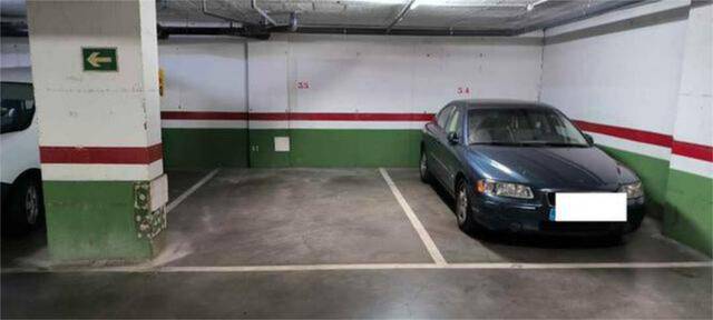 Garaje en Alquiler en Urbadiez - Entrepuentes