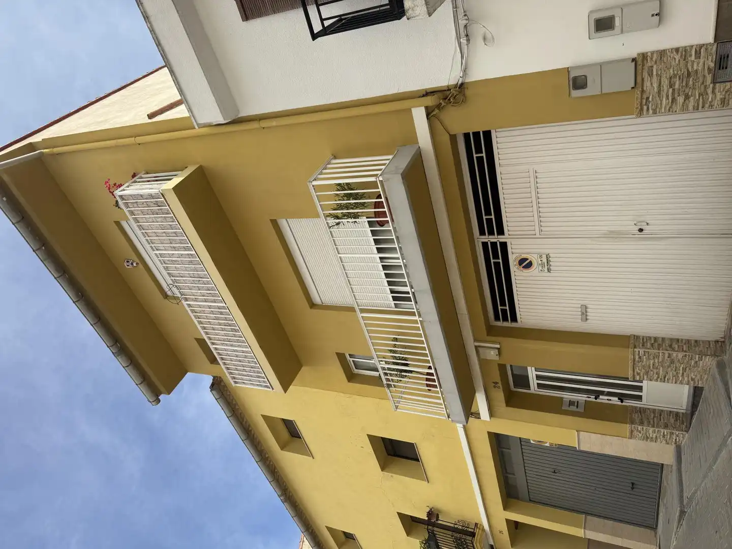 Vista exterior de Piso en venta en Navarrés con Aire acondicionado, Terraza y Balcón