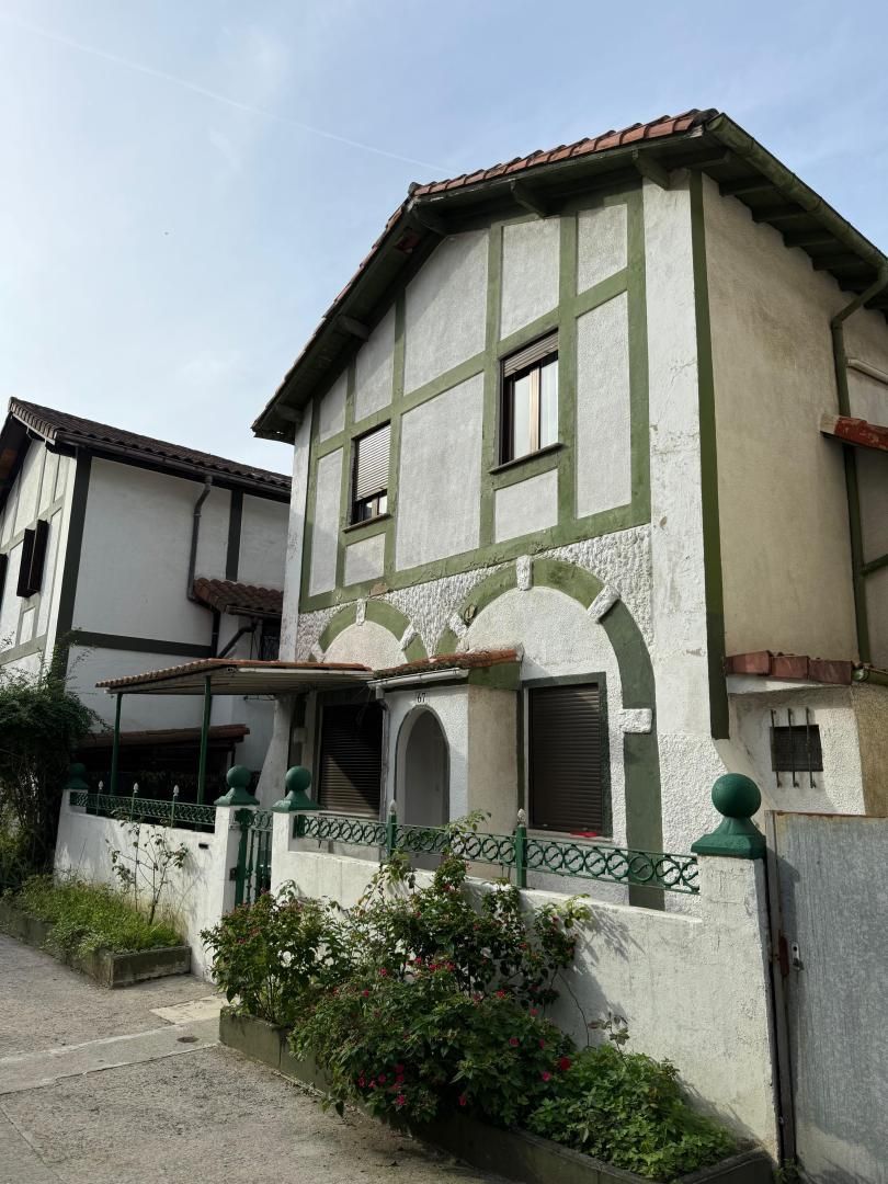 House or chalet for sale in Altza Pasealekua, 13, Altza Exterior view of House or chalet for sale in Donostia - San Sebastián   with Private garden, Storage room and Furnished