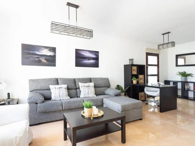 Casa adosada en Alquiler en Avenida Mar Adriático, 11 en El Médano