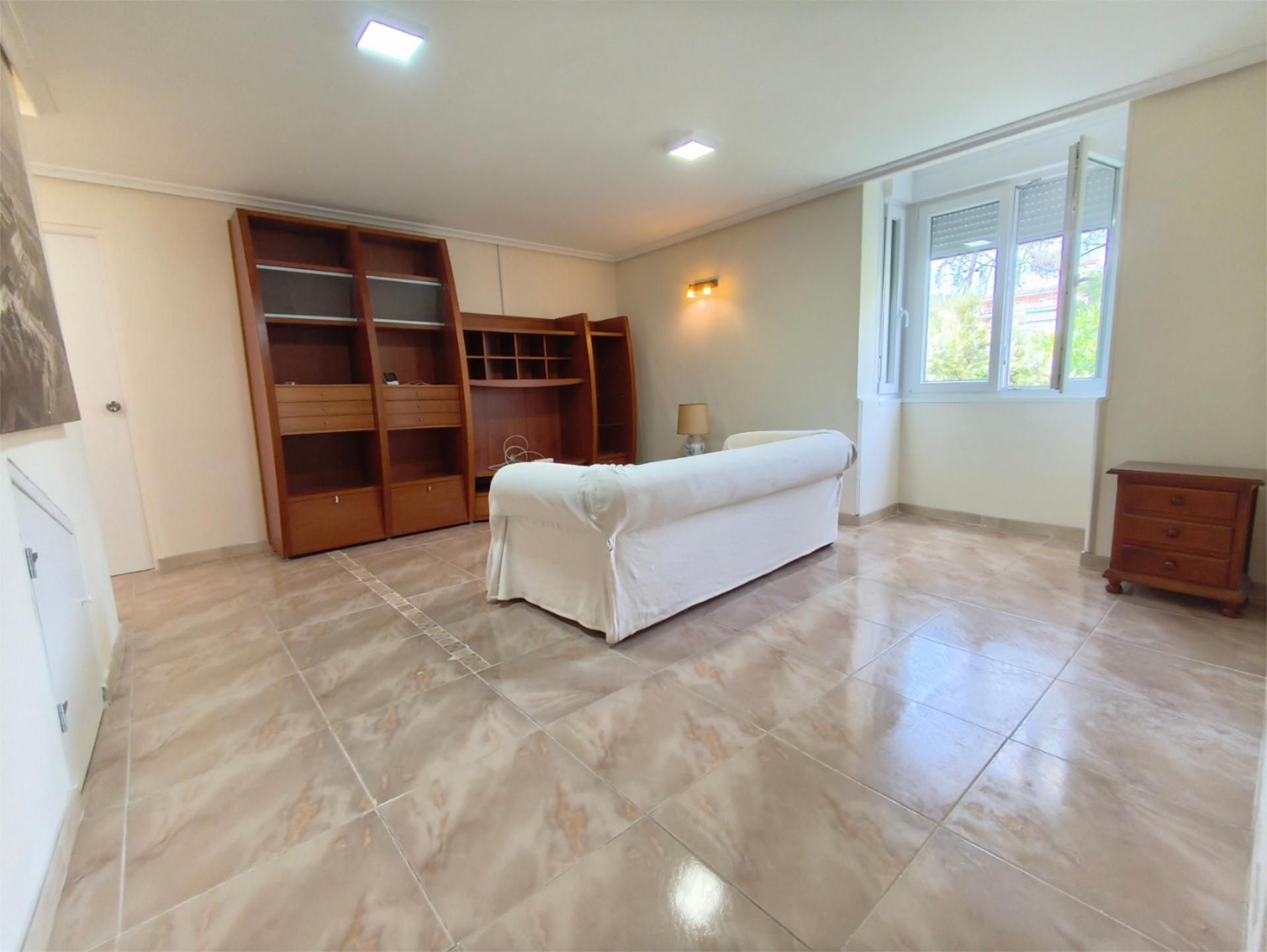 Living room of Duplex to rent in Orusco de Tajuña  with Terrace, Oven and Washing machine