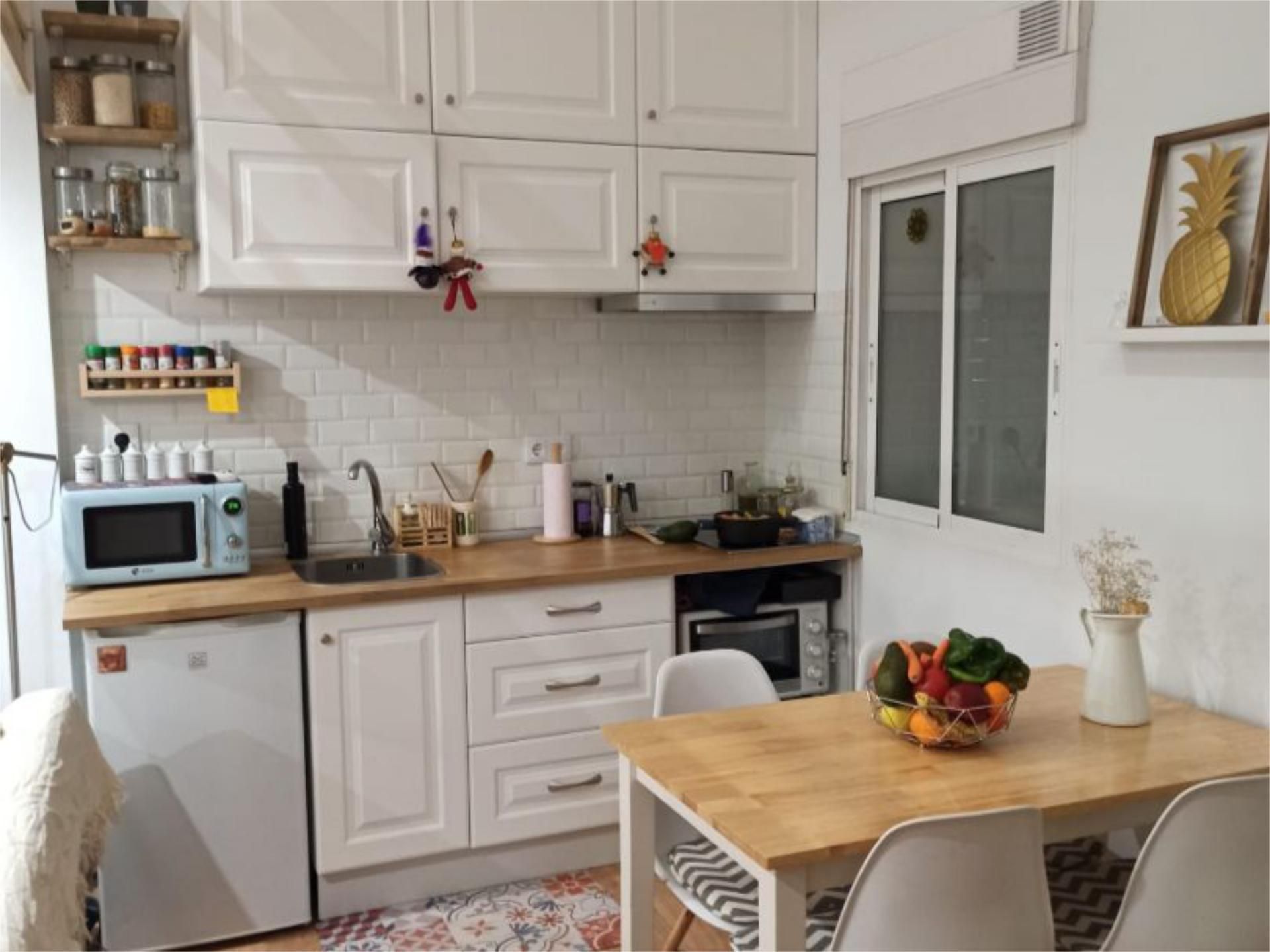 Flat for sale in Calle de Eugenio Zubía, 9, Numancia Kitchen of Flat for sale in  Madrid Capital  with Air Conditioner and Balcony