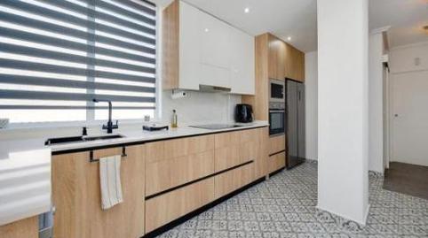 Foto 4 de Casa adosada en venda a Avinguda L'herba Bona, 11, El Raso, Alicante